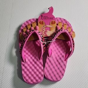 Women’s Pink Leopard Flip Flop Sandals